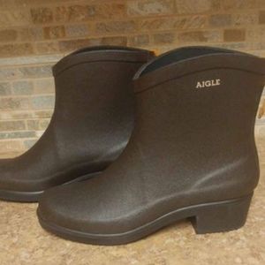 Aigle Women's Rain Boots, size 6.5 (37)